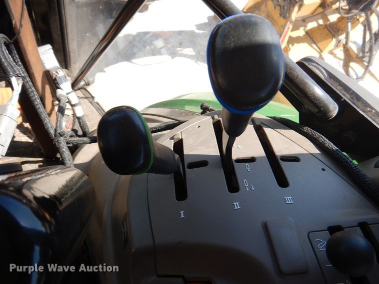 image for item DA5294 2011 John Deere 5085M  tractor