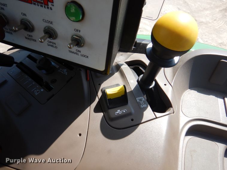 image for item DA5294 2011 John Deere 5085M  tractor