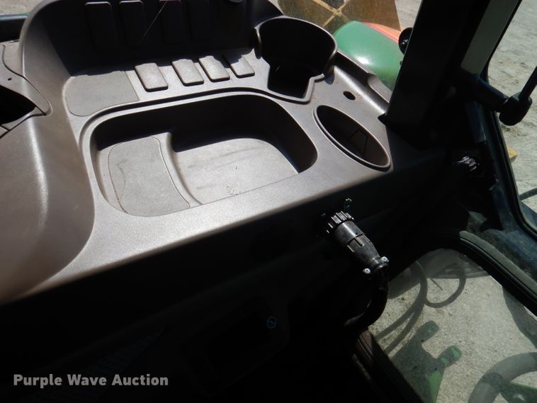 image for item DA5294 2011 John Deere 5085M  tractor