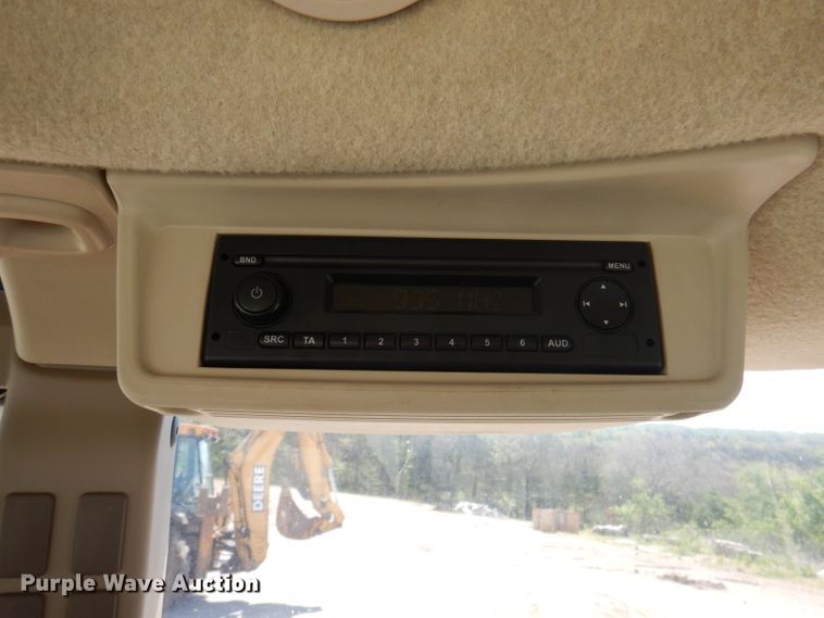 image for item DA5294 2011 John Deere 5085M  tractor