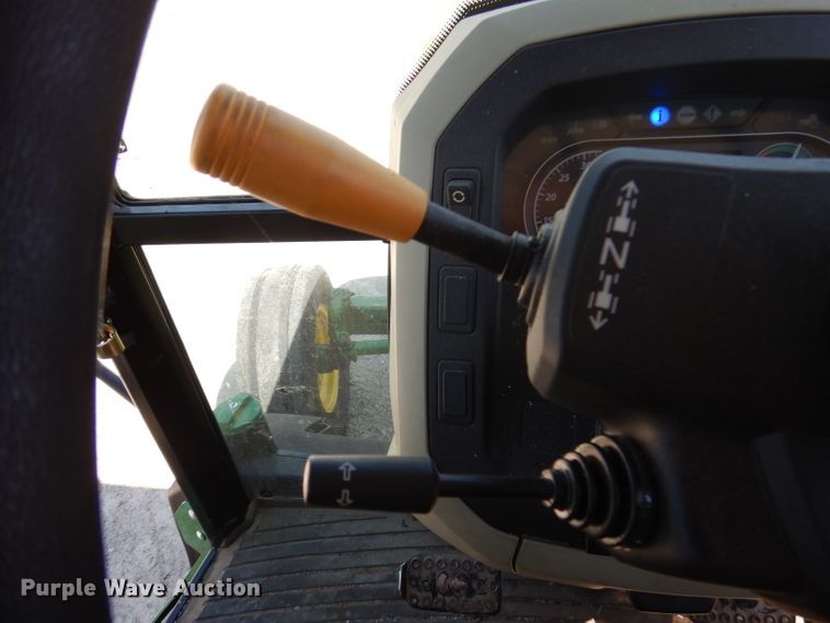 image for item DA5294 2011 John Deere 5085M  tractor