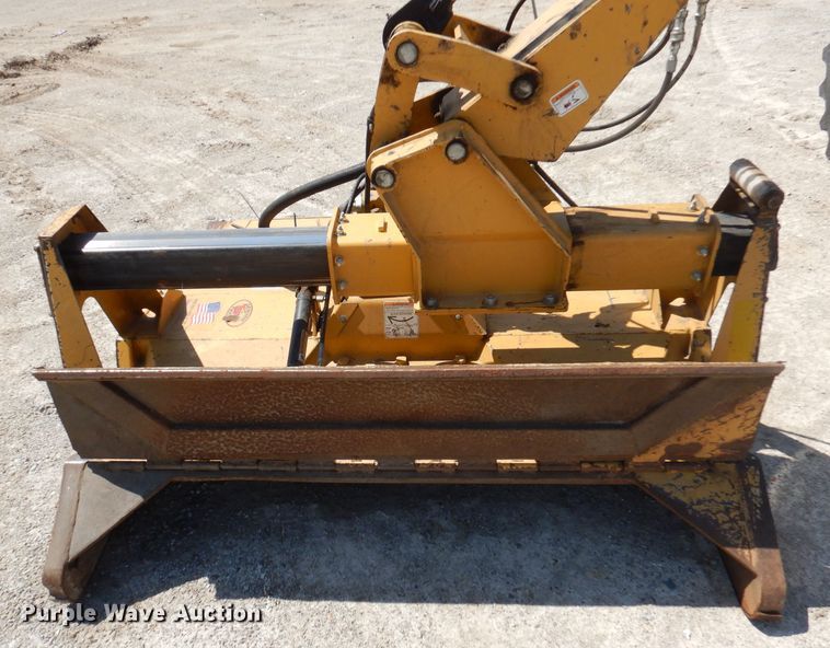 image for item DA5294 2011 John Deere 5085M  tractor