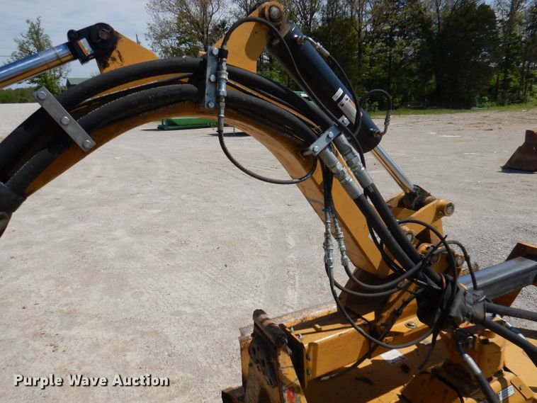 image for item DA5294 2011 John Deere 5085M  tractor