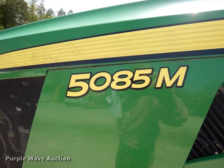 image for item DA5294 2011 John Deere 5085M  tractor