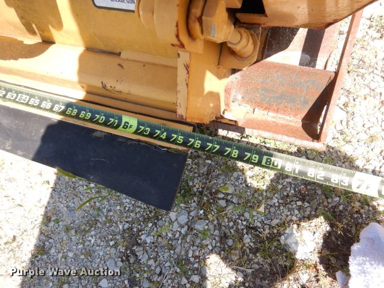 image for item DA5294 2011 John Deere 5085M  tractor