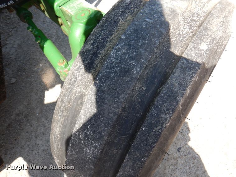 image for item DA5294 2011 John Deere 5085M  tractor