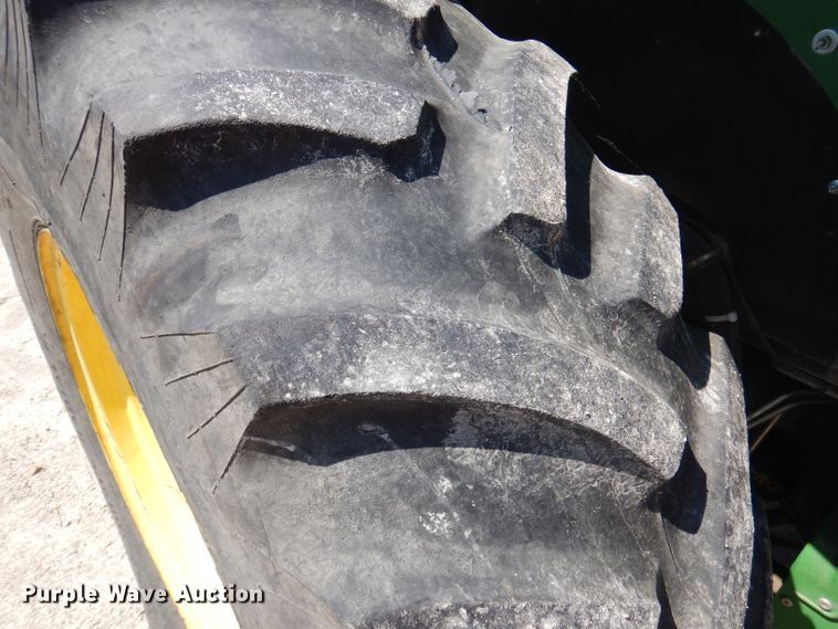 image for item DA5294 2011 John Deere 5085M  tractor