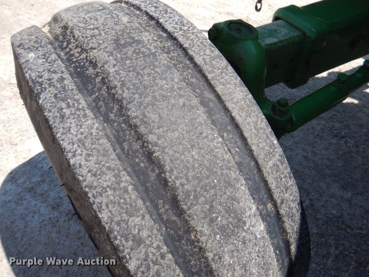 image for item DA5294 2011 John Deere 5085M  tractor