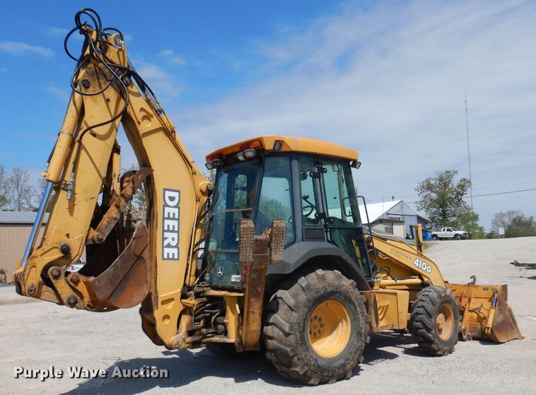image for item DA5295 2004 John Deere 410G  backhoe