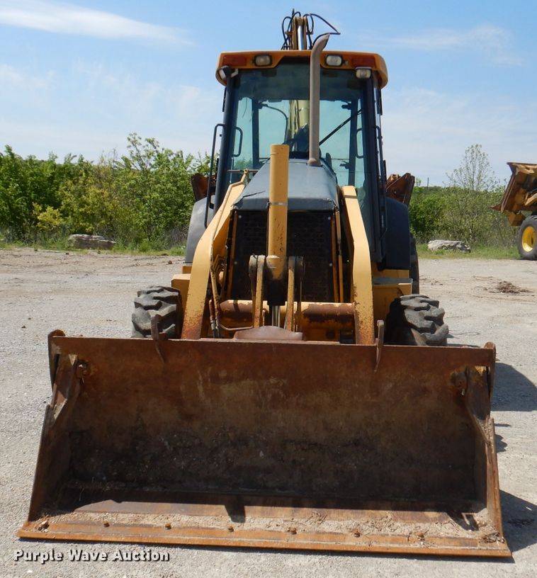 image for item DA5295 2004 John Deere 410G  backhoe