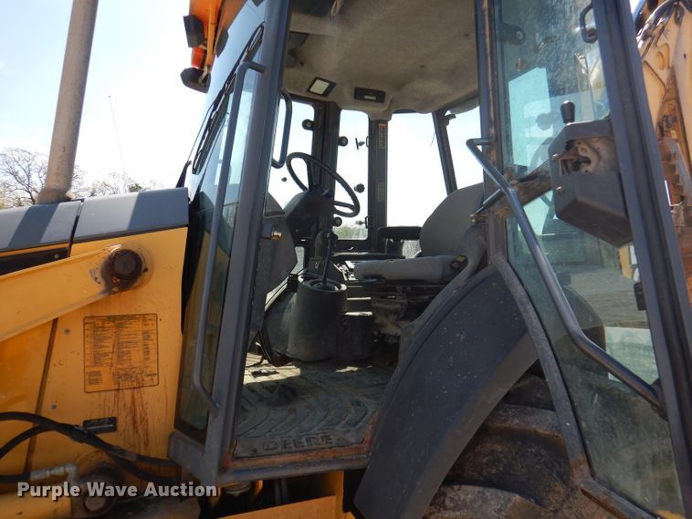 image for item DA5295 2004 John Deere 410G  backhoe