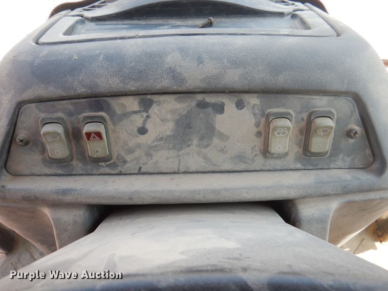 image for item DA5295 2004 John Deere 410G  backhoe