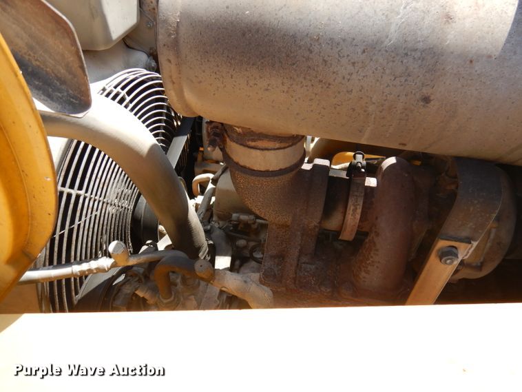 image for item DA5295 2004 John Deere 410G  backhoe