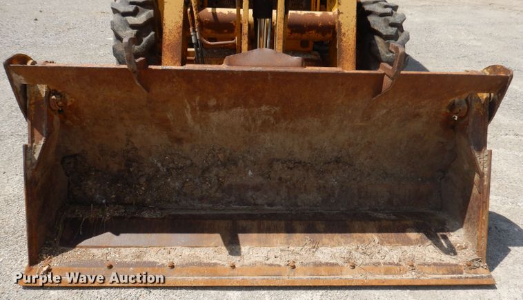 image for item DA5295 2004 John Deere 410G  backhoe