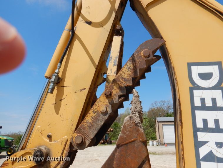 image for item DA5295 2004 John Deere 410G  backhoe