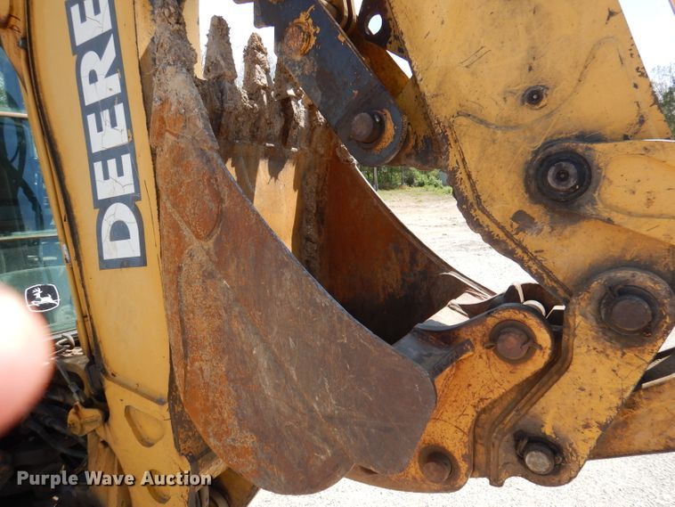 image for item DA5295 2004 John Deere 410G  backhoe