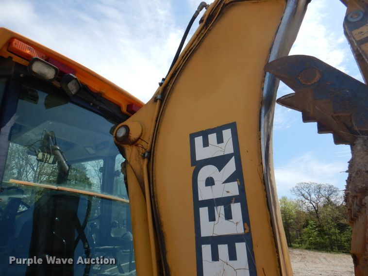 image for item DA5295 2004 John Deere 410G  backhoe