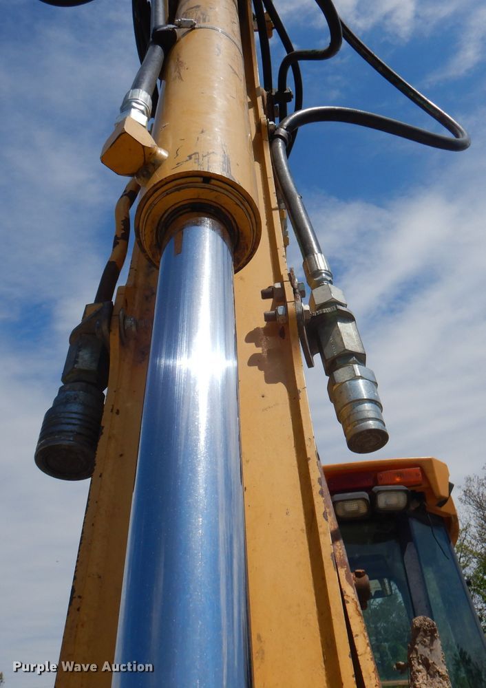 image for item DA5295 2004 John Deere 410G  backhoe