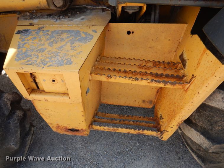 image for item DA5295 2004 John Deere 410G  backhoe