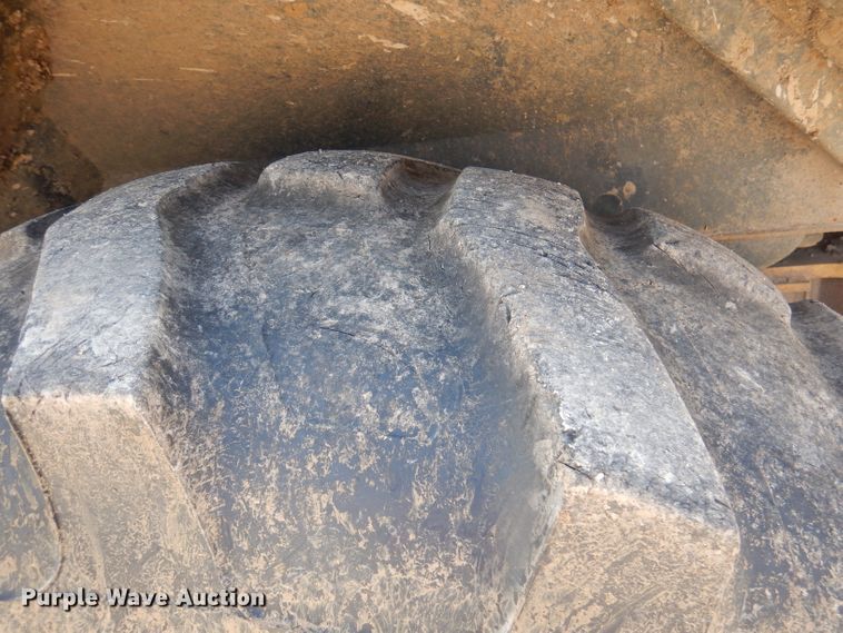 image for item DA5295 2004 John Deere 410G  backhoe