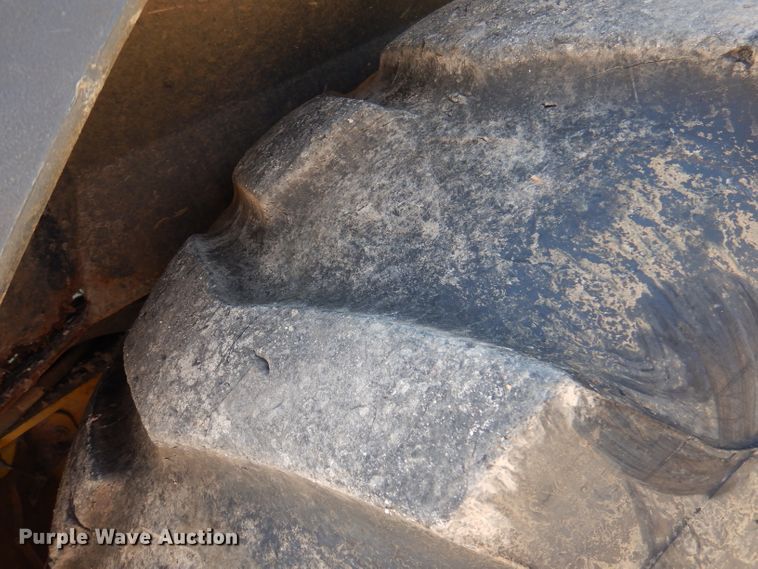 image for item DA5295 2004 John Deere 410G  backhoe