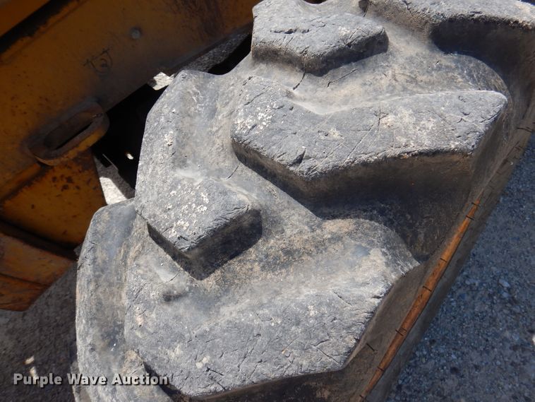 image for item DA5295 2004 John Deere 410G  backhoe