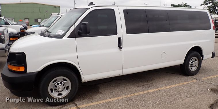 image for item DC1492 2017 Chevrolet G3500  van
