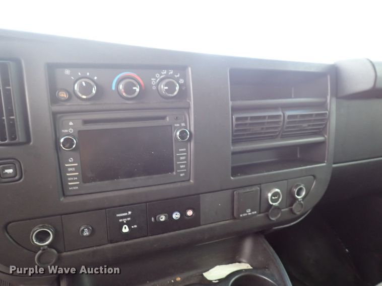 image for item DC1492 2017 Chevrolet G3500  van