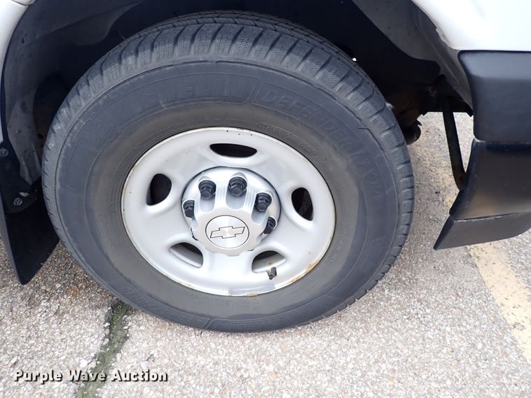 image for item DC1492 2017 Chevrolet G3500  van