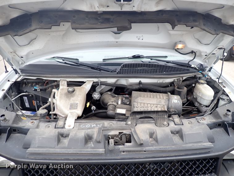 image for item DC1492 2017 Chevrolet G3500  van