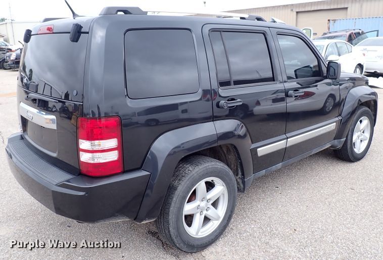 image for item DC1495 2011 Jeep Liberty  SUV