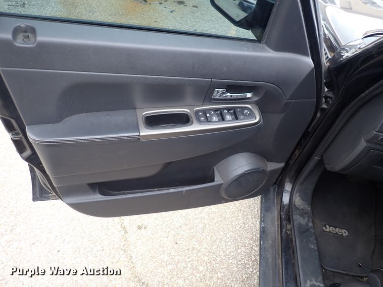 image for item DC1495 2011 Jeep Liberty  SUV