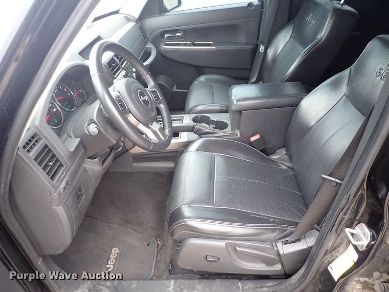 image for item DC1495 2011 Jeep Liberty  SUV