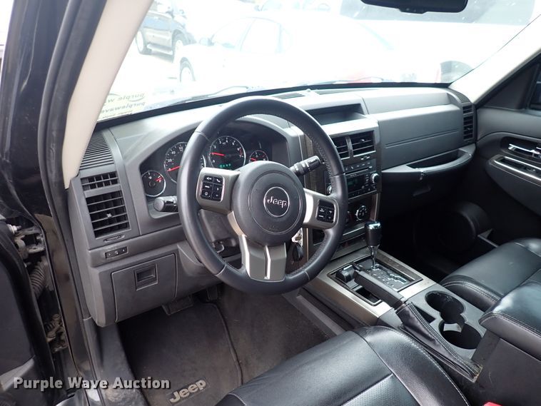 image for item DC1495 2011 Jeep Liberty  SUV