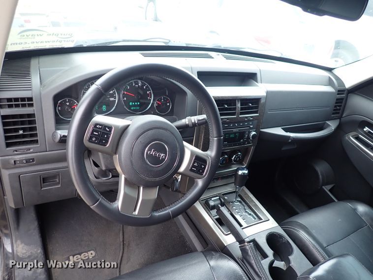 image for item DC1495 2011 Jeep Liberty  SUV