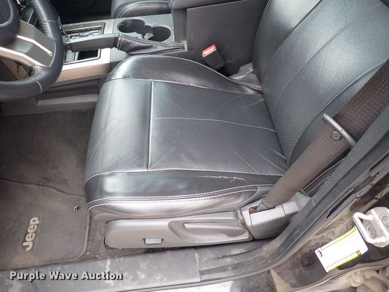 image for item DC1495 2011 Jeep Liberty  SUV