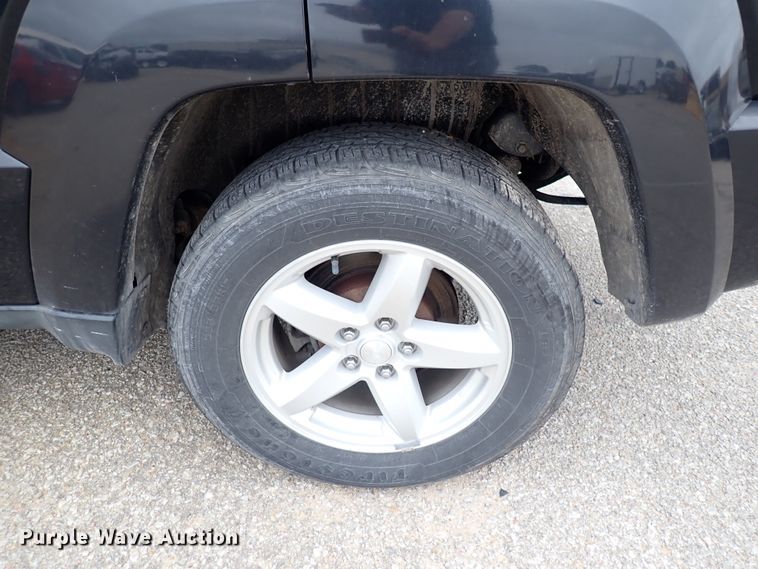 image for item DC1495 2011 Jeep Liberty  SUV