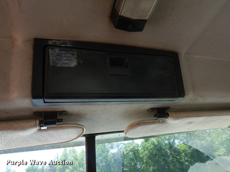 image for item DC2095 2001 Mack CH613  semi truck