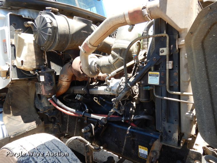 image for item DC2095 2001 Mack CH613  semi truck