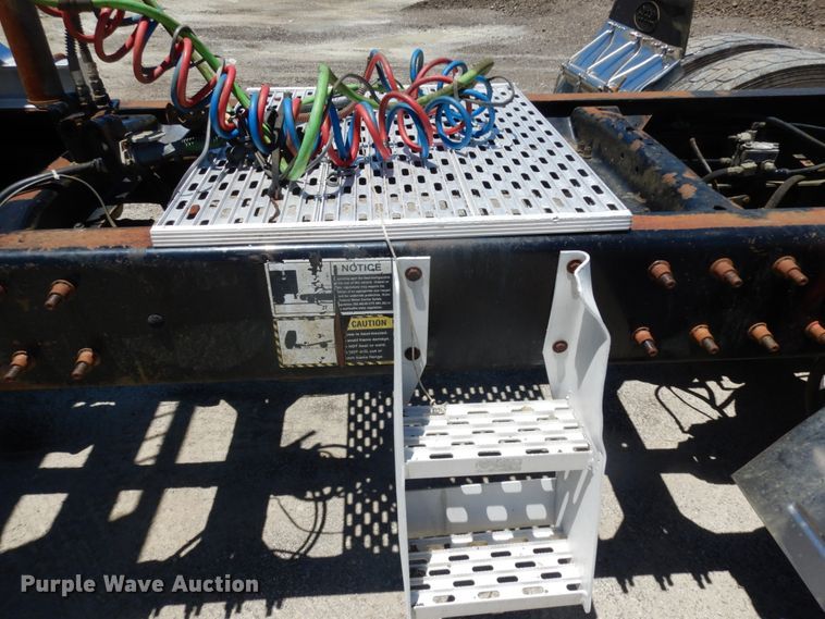 image for item DC2095 2001 Mack CH613  semi truck