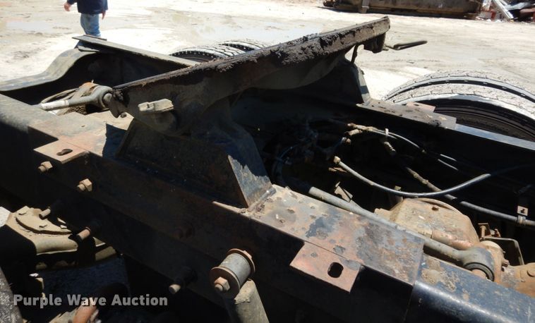 image for item DC2095 2001 Mack CH613  semi truck