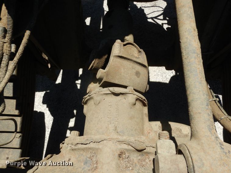 image for item DC2095 2001 Mack CH613  semi truck