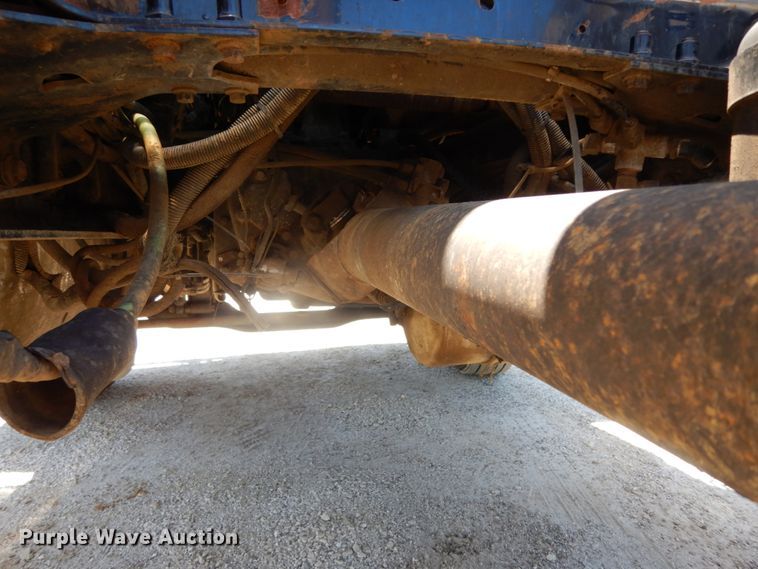 image for item DC2095 2001 Mack CH613  semi truck