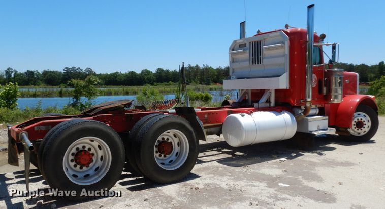 image for item DC2096 1997 Peterbilt 379  semi truck