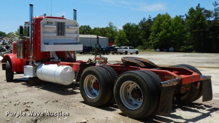 image for item DC2096 1997 Peterbilt 379  semi truck