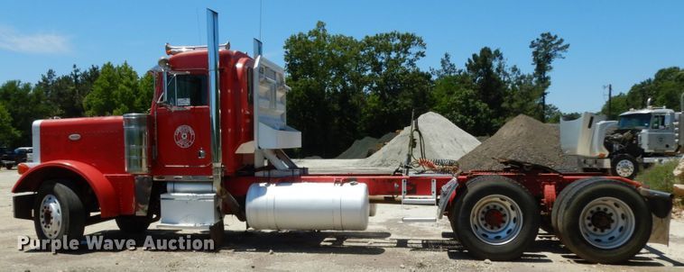 image for item DC2096 1997 Peterbilt 379  semi truck