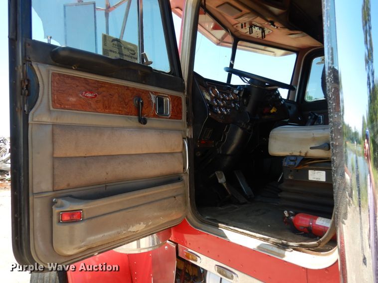 image for item DC2096 1997 Peterbilt 379  semi truck