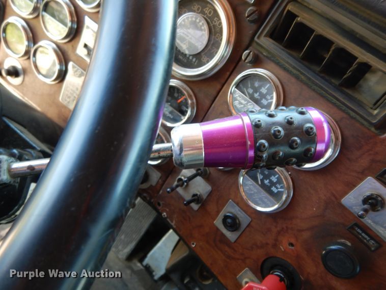 image for item DC2096 1997 Peterbilt 379  semi truck