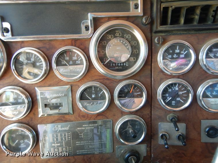 image for item DC2096 1997 Peterbilt 379  semi truck