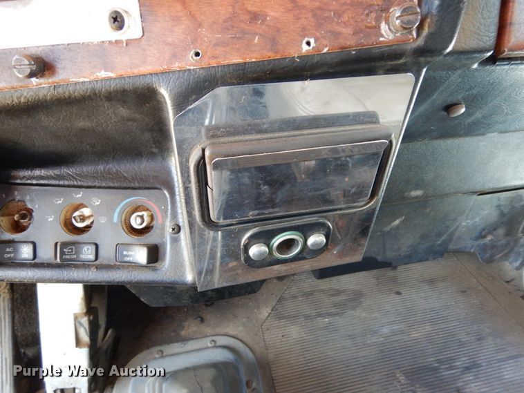 image for item DC2096 1997 Peterbilt 379  semi truck